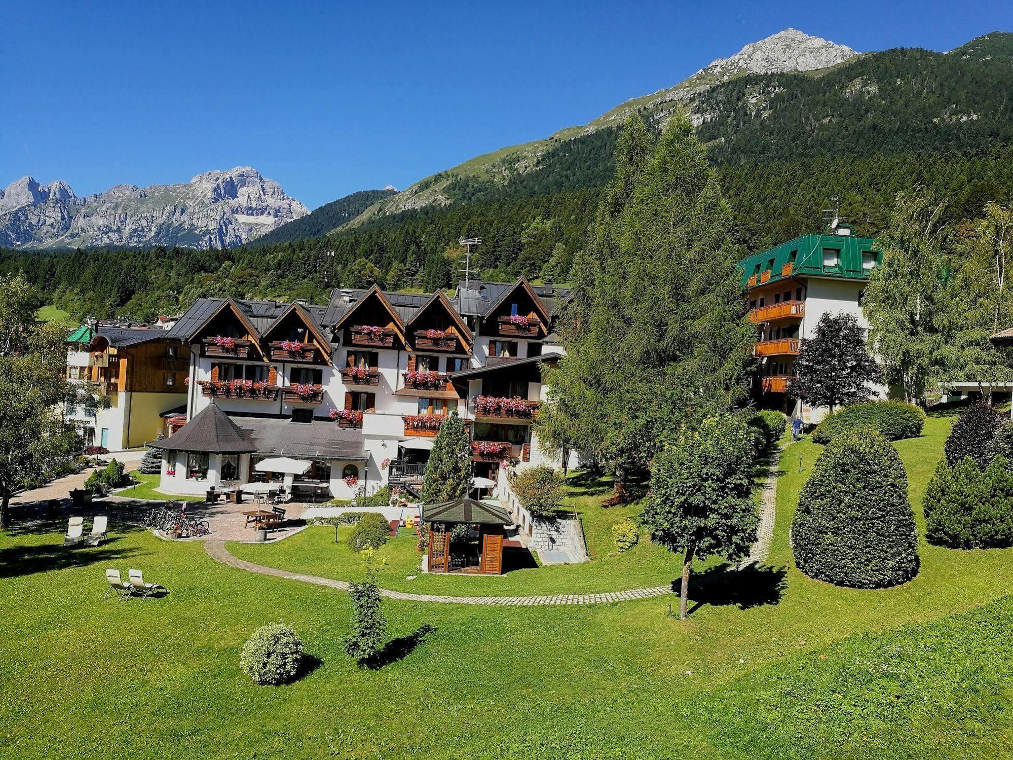 Il Piccolo Dolomiti Resort Andalo Exterior foto